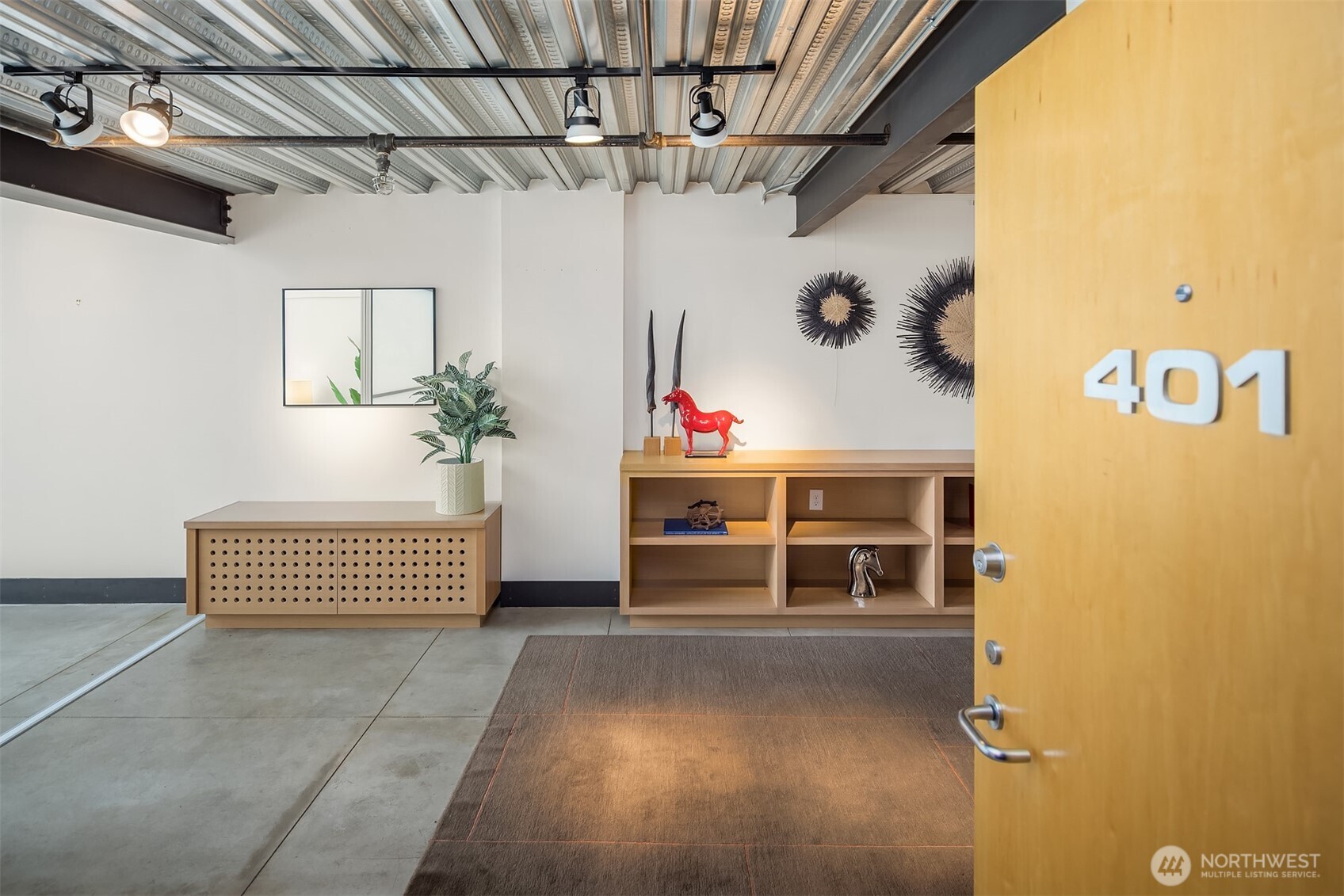 1310 East Union Street, Unit 401 Seattle, WA 98122 - Photo 12 of 39