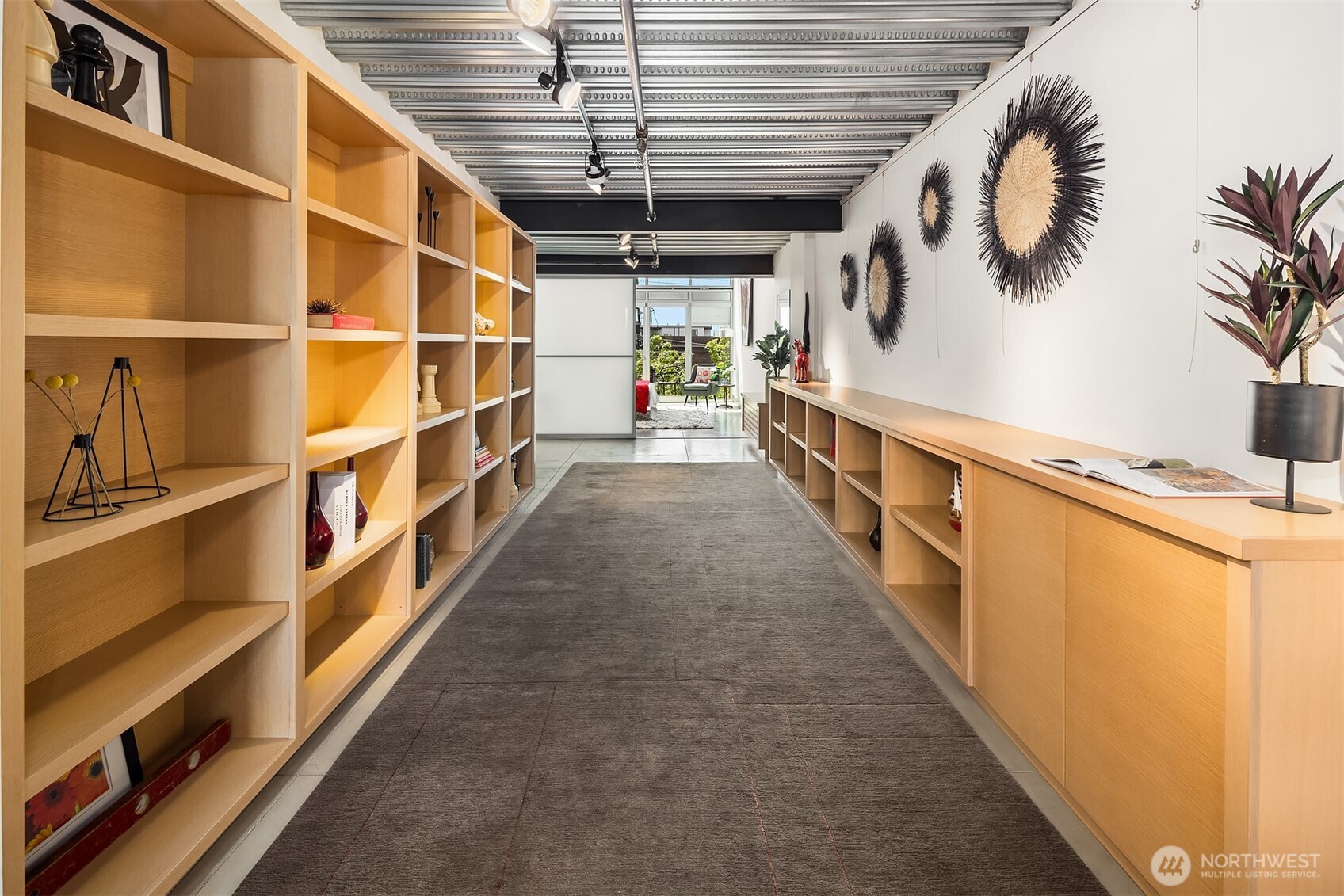 1310 East Union Street, Unit 401 Seattle, WA 98122 - Photo 15 of 39