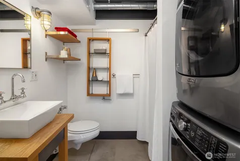 $1,150,000 | 1310 East Union Street, Unit 401, Seattle, WA 98122