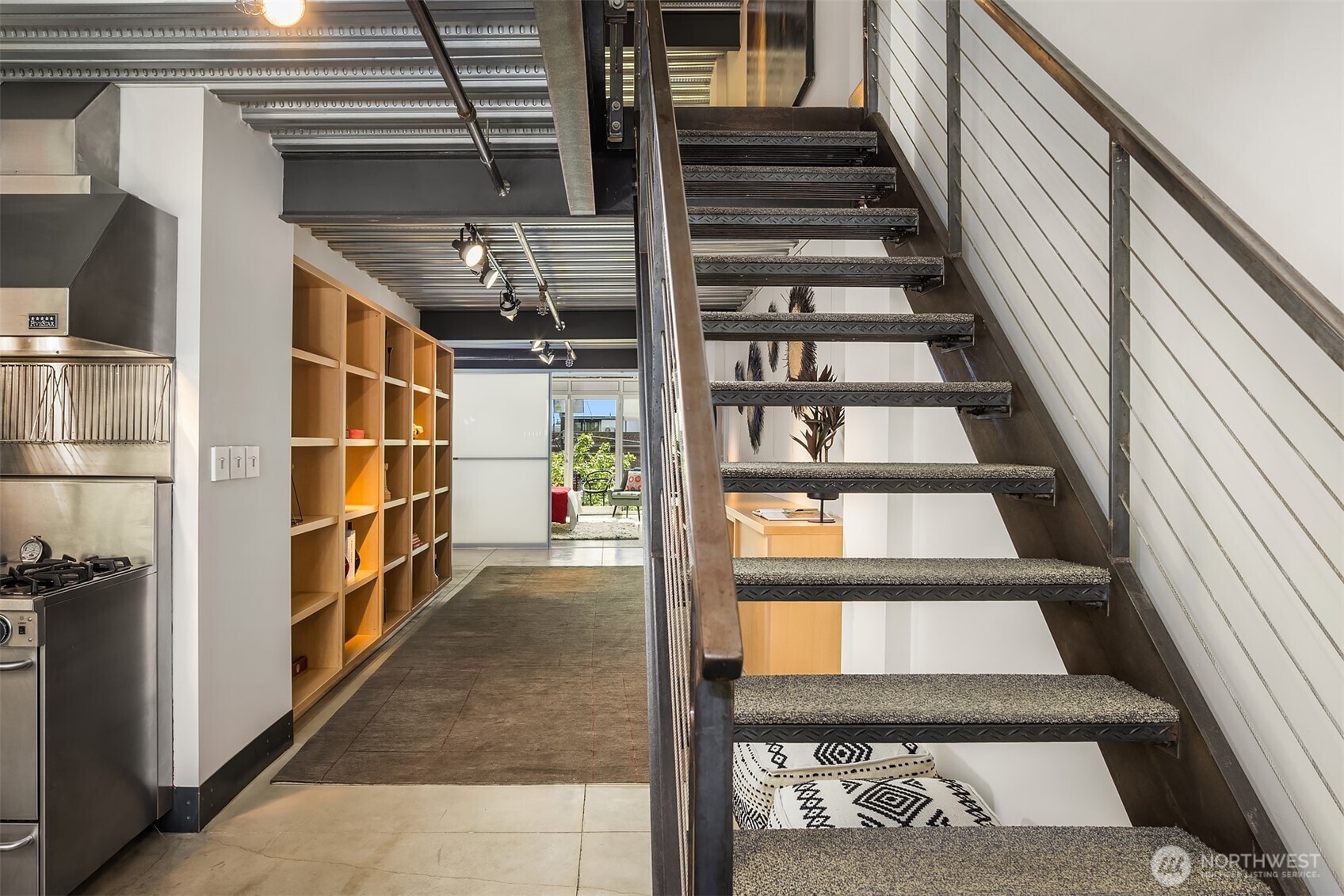 1310 East Union Street, Unit 401 Seattle, WA 98122 - Photo 22 of 39