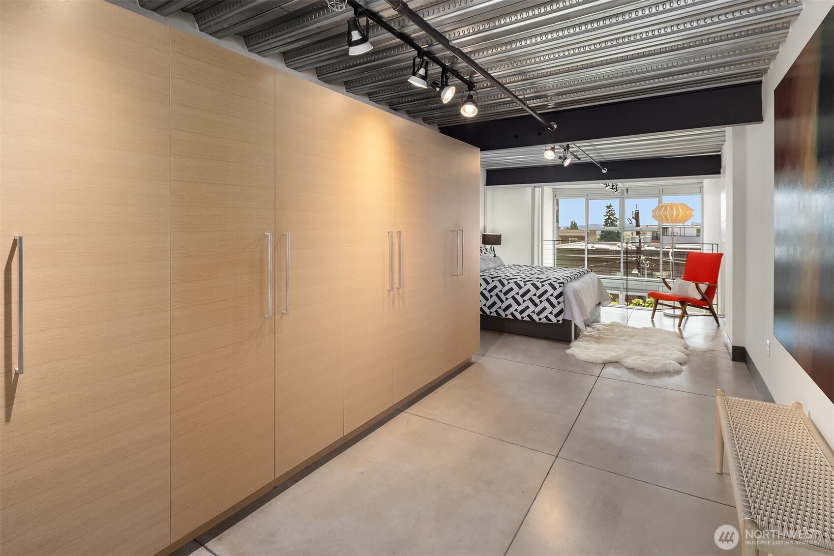 1310 East Union Street, Unit 401 Seattle, WA 98122 - Photo 27 of 39