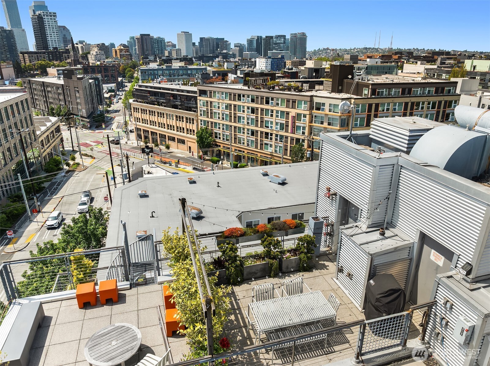 1310 East Union Street, Unit 401 Seattle, WA 98122 - Photo 38 of 39