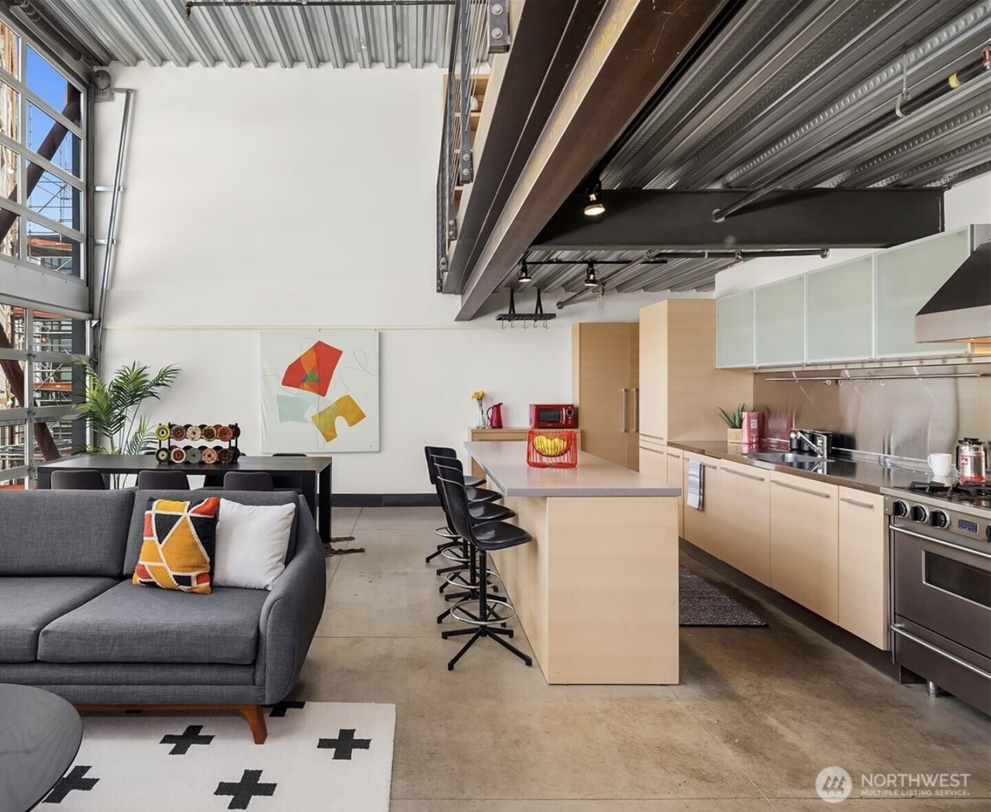 1310 East Union Street, Unit 401 Seattle, WA 98122 - Photo 6 of 39