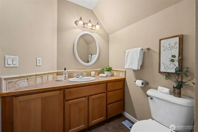 $1,125,000 | 805 293rd Street East, Roy, WA 98580