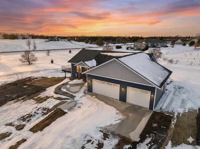 $570,000 | 23569 Highland Trail, Fergus Falls, MN 56537