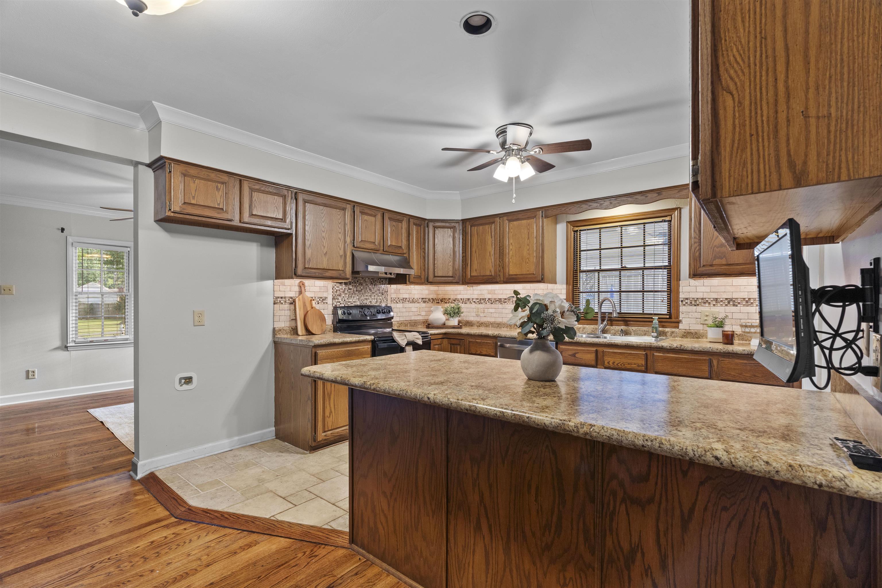 5042 Princeton Road Memphis, TN 38117 - Photo 3 of 25