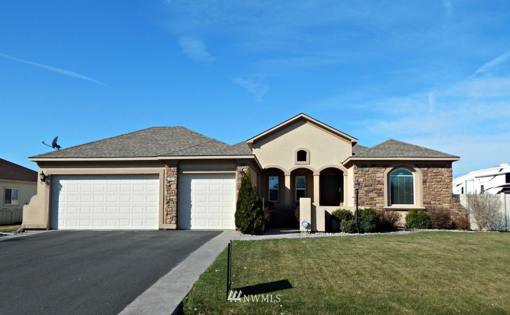 3032 Rd H Northeast Moses Lake, WA 98837 - Photo 1 of 20 Gallery Image 1