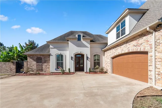 $590,000 | 1309 Anna Lane, Alexandria, LA 71303