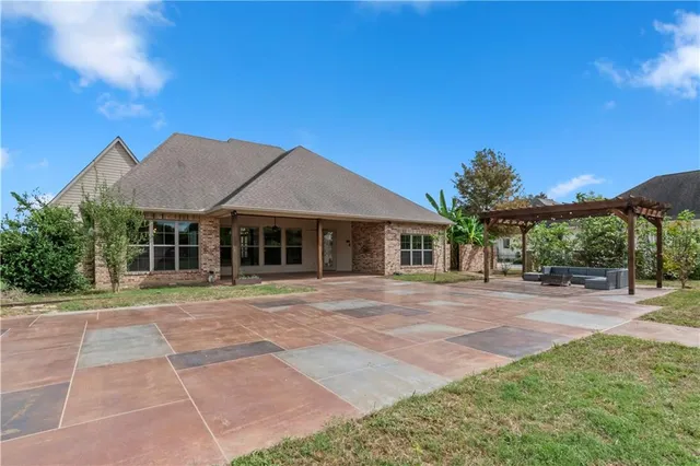 $590,000 | 1309 Anna Lane, Alexandria, LA 71303