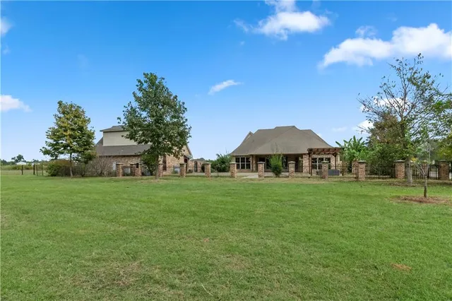 $590,000 | 1309 Anna Lane, Alexandria, LA 71303