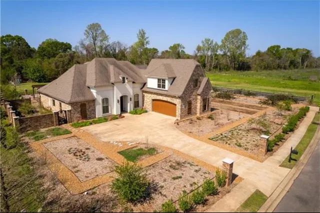 $590,000 | 1309 Anna Lane, Alexandria, LA 71303