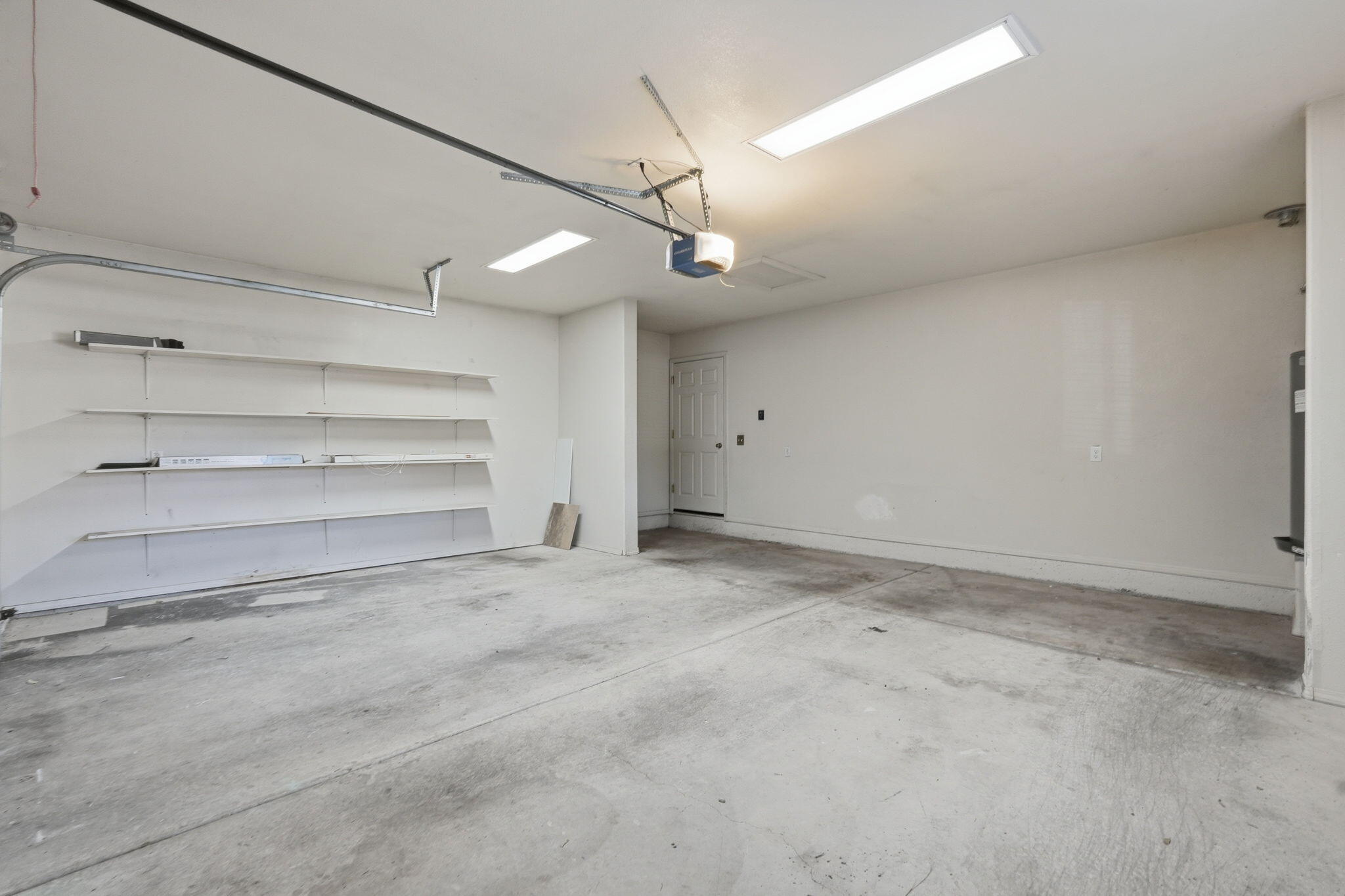 310 North Trailwood Road Payson, AZ 85541 - Photo 42 of 55 a view of an empty room with a window