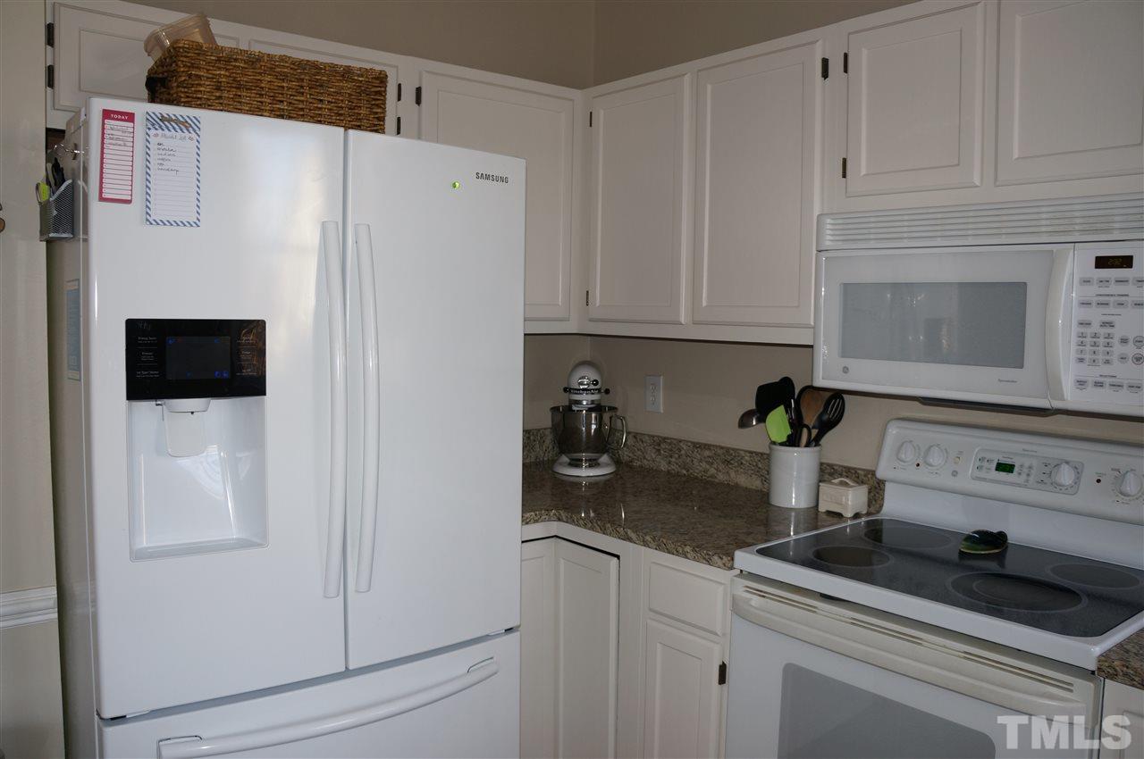 8608 Chalcombe Court Raleigh, NC 27615 - Photo 12 of 25 Gallery Image 12