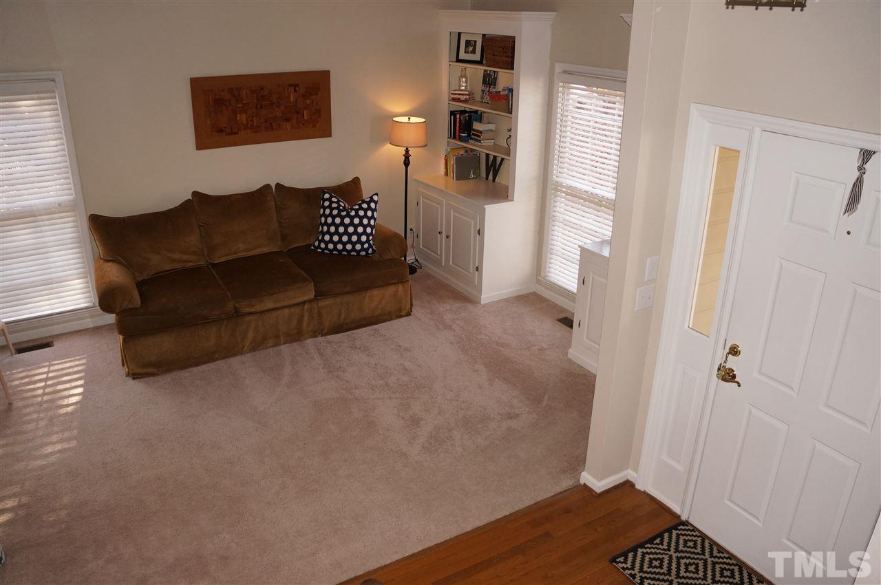 8608 Chalcombe Court Raleigh, NC 27615 - Photo 5 of 25 Gallery Image 5