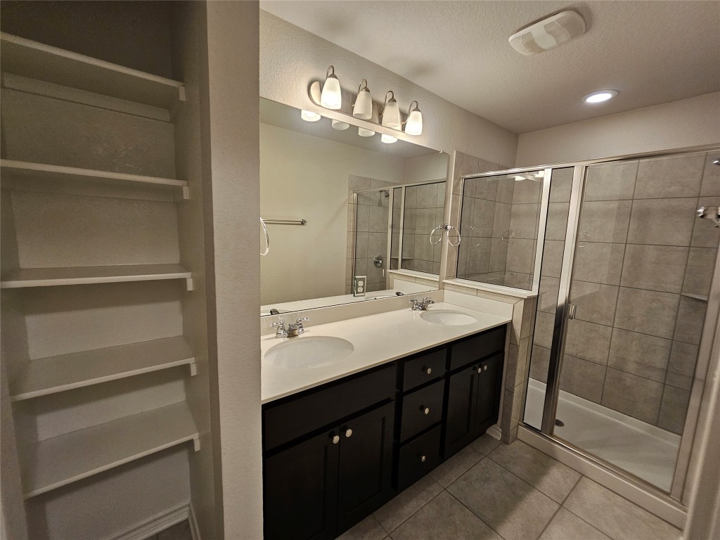 1721 Artesian Spgs Crossing Leander, TX 78641 - Photo 23 of 40