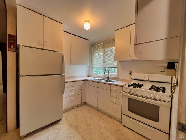 $295,000 | 5128 West State 20 Highway, Upper Lake, CA 95485