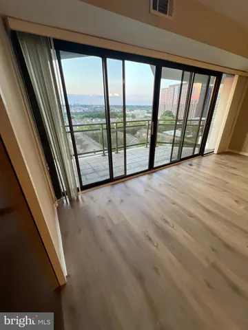 $3,795 | 1530 Key Boulevard, Unit 924, Arlington, VA 22209