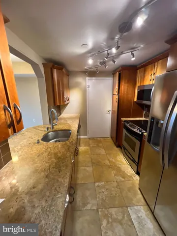 $3,795 | 1530 Key Boulevard, Unit 924, Arlington, VA 22209