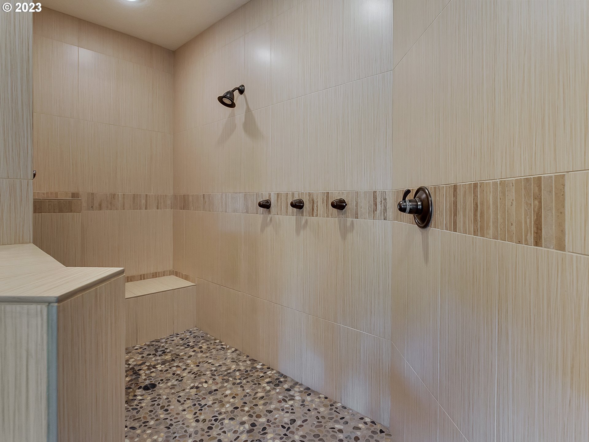 21285 South Lower Highland Road Beavercreek, OR 97004 - Photo 13 of 48 Gallery Image 13