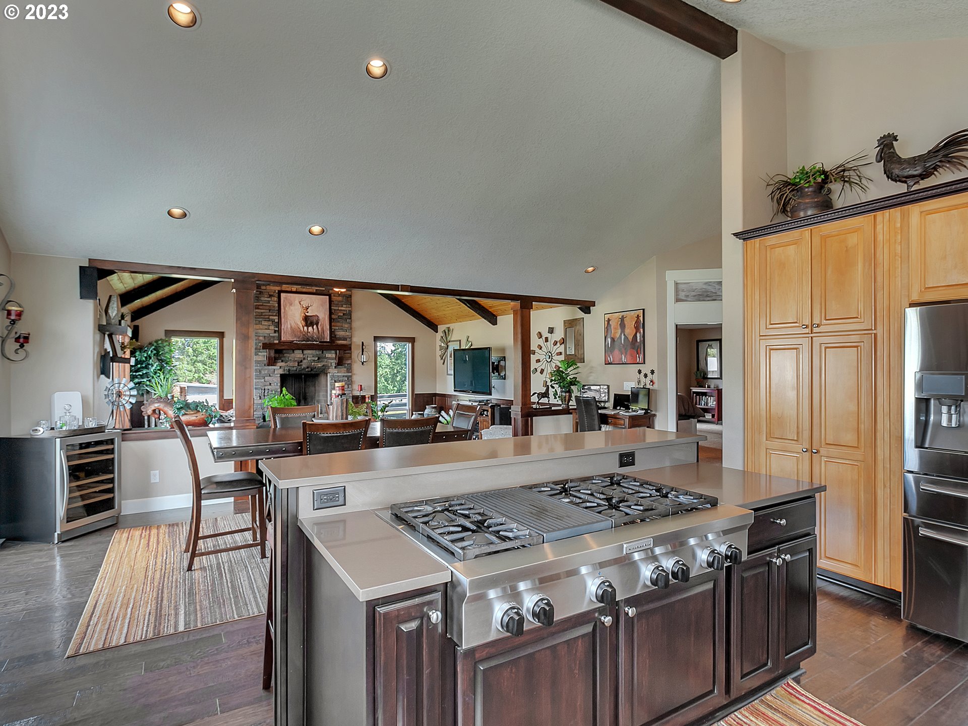 21285 South Lower Highland Road Beavercreek, OR 97004 - Photo 6 of 48 Gallery Image 6