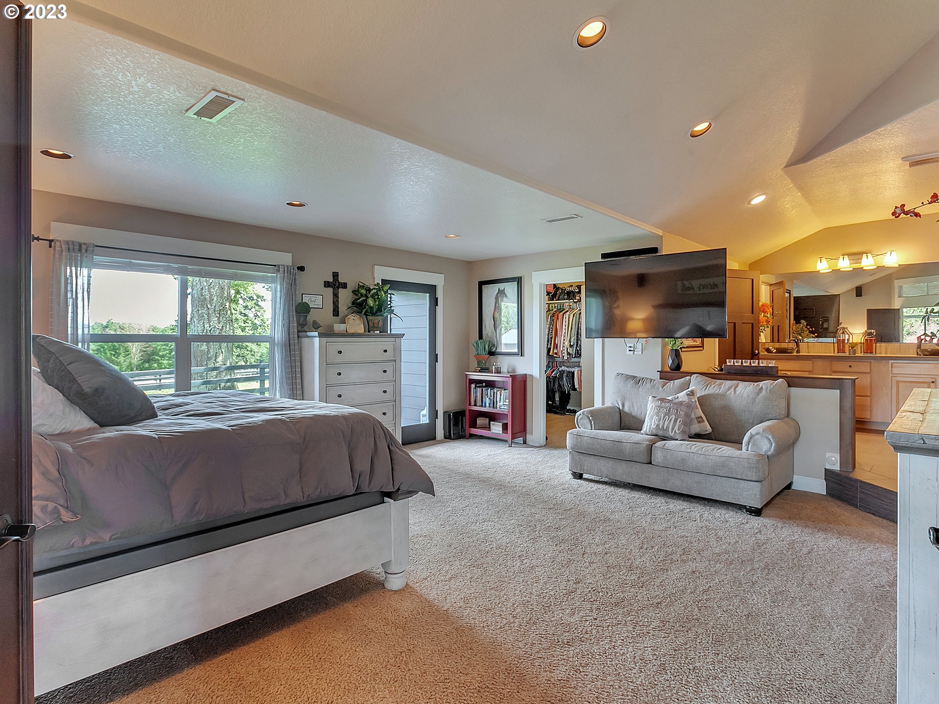 21285 South Lower Highland Road Beavercreek, OR 97004 - Photo 10 of 48 Gallery Image 10