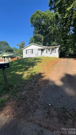 $2,200 | 6817 Deanwood Place, Charlotte, NC 28217