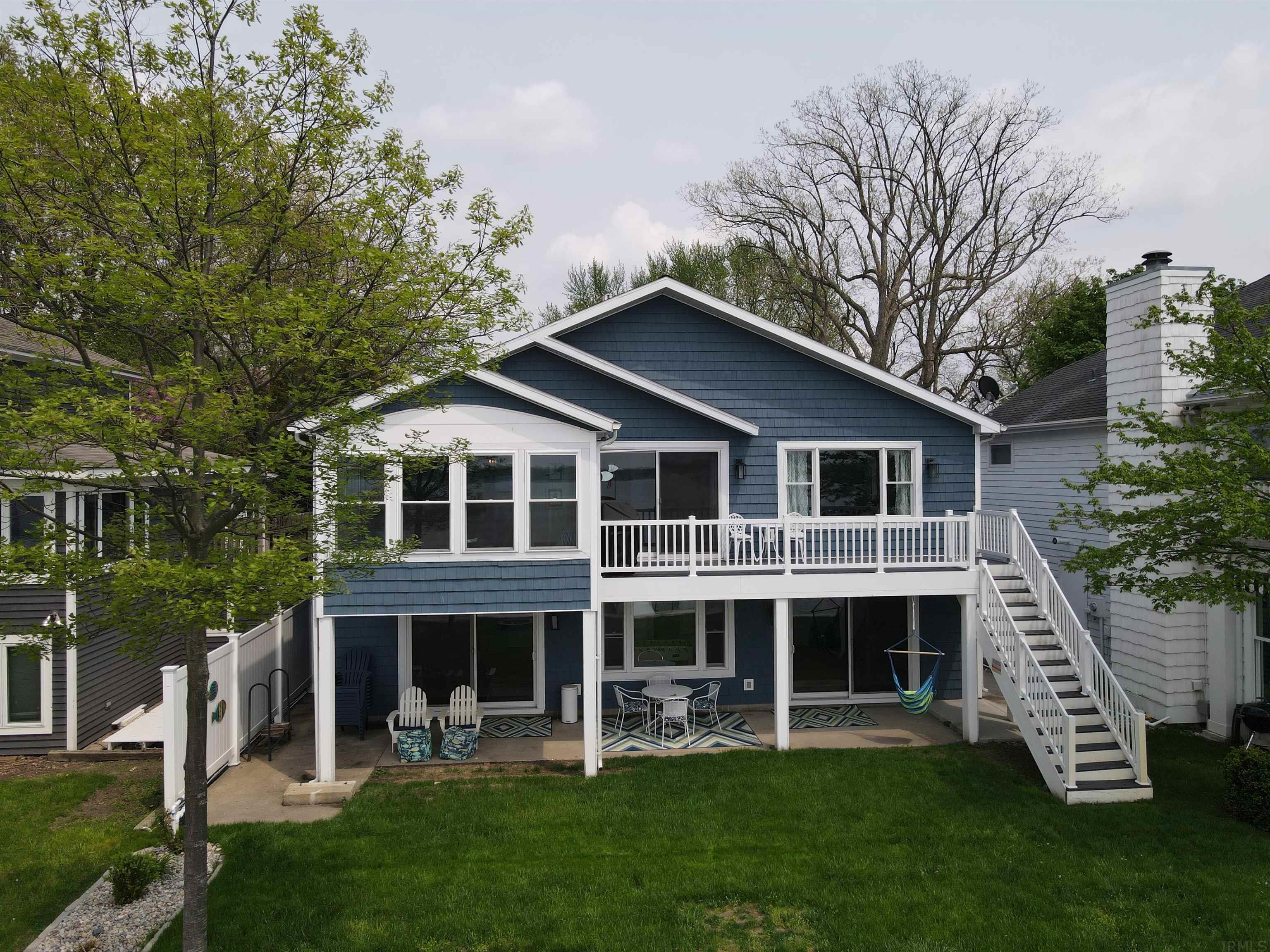 11459 North Ogden Point Road Syracuse, IN 46567 - Photo 3 of 36 Gallery Image 3