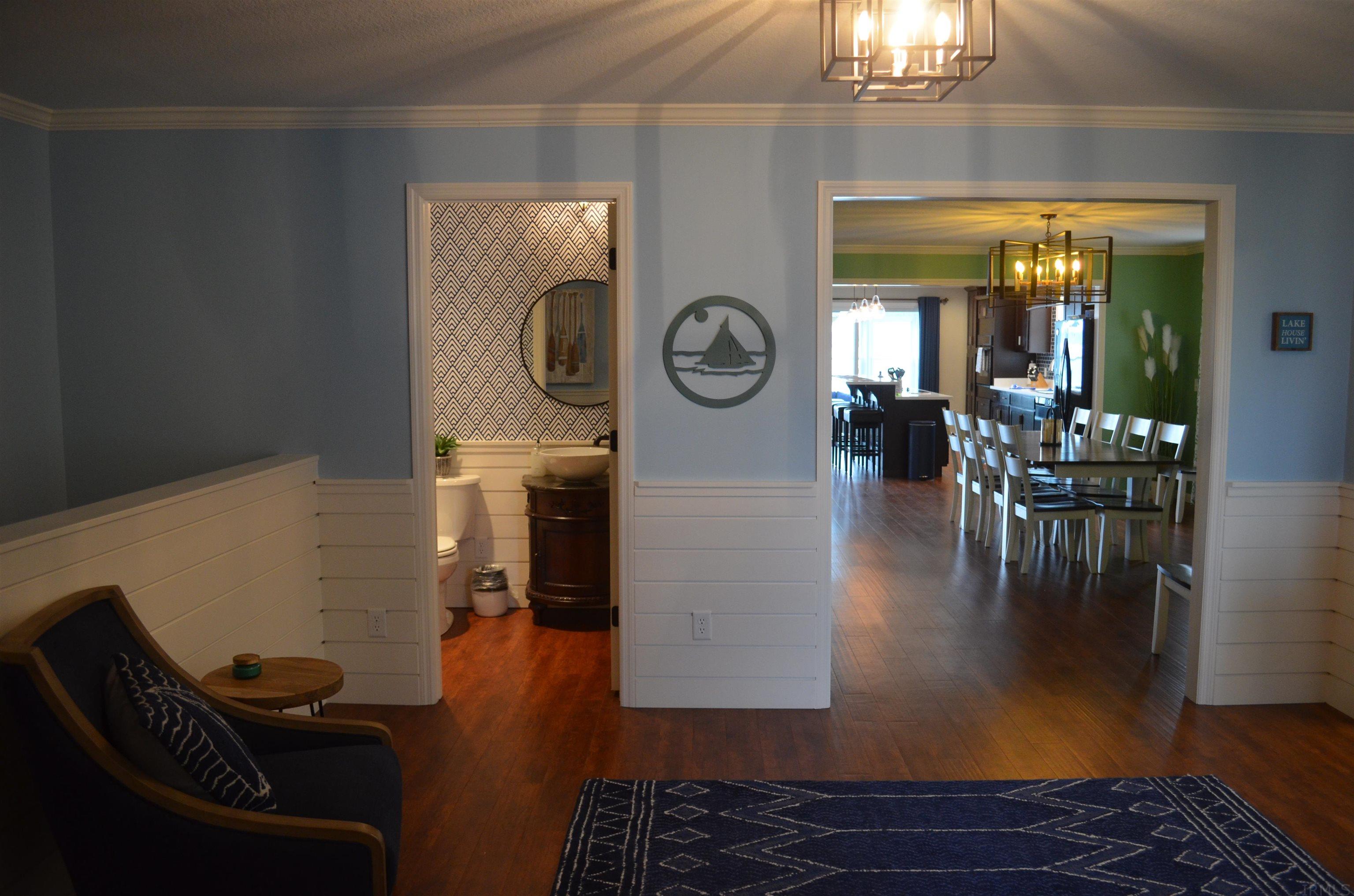 11459 North Ogden Point Road Syracuse, IN 46567 - Photo 6 of 36 Gallery Image 6