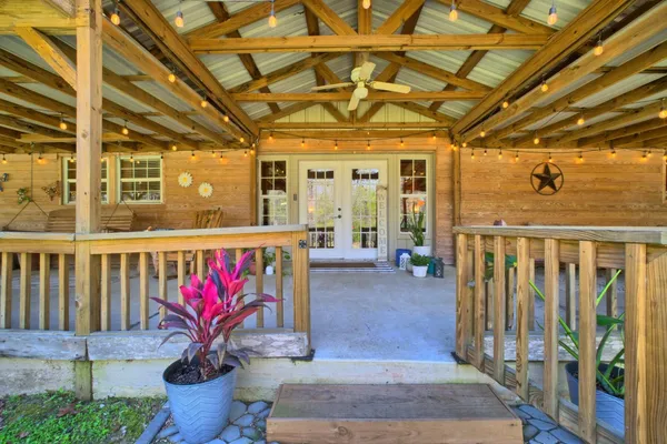 $445,000 | 590 Angela Lane, Hemphill, TX 75948