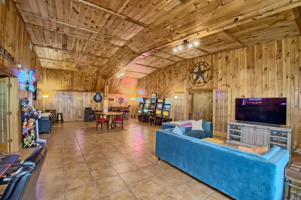 $445,000 | 590 Angela Lane, Hemphill, TX 75948