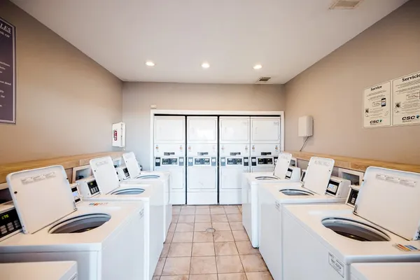 $1,119 | 6808 South I-35 Frontage Road, Unit 253, Austin, TX 78745