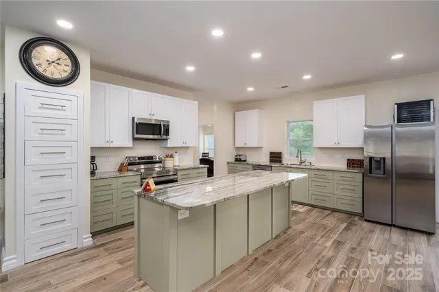 $499,999 | 3103 Richview Drive, Crouse, NC 28033