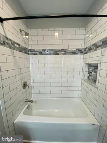 $2,100 | 219 North Hanover Street, Unit 3, Carlisle, PA 17013