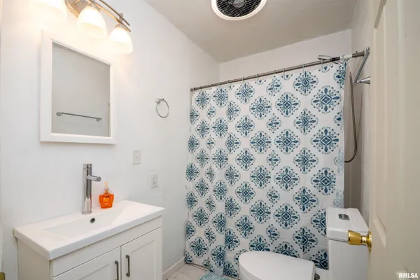 $80,000 | 805 East Fairoaks Avenue, Peoria, IL 61603