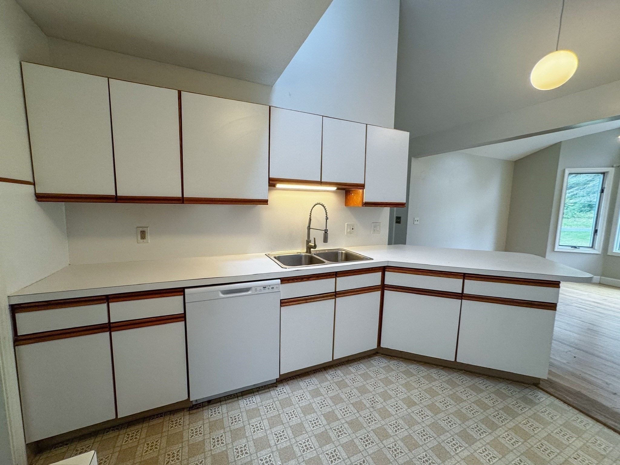105-107 North Valley Road Pelham, MA 01002 - Photo 10 of 42 Gallery Image 10
