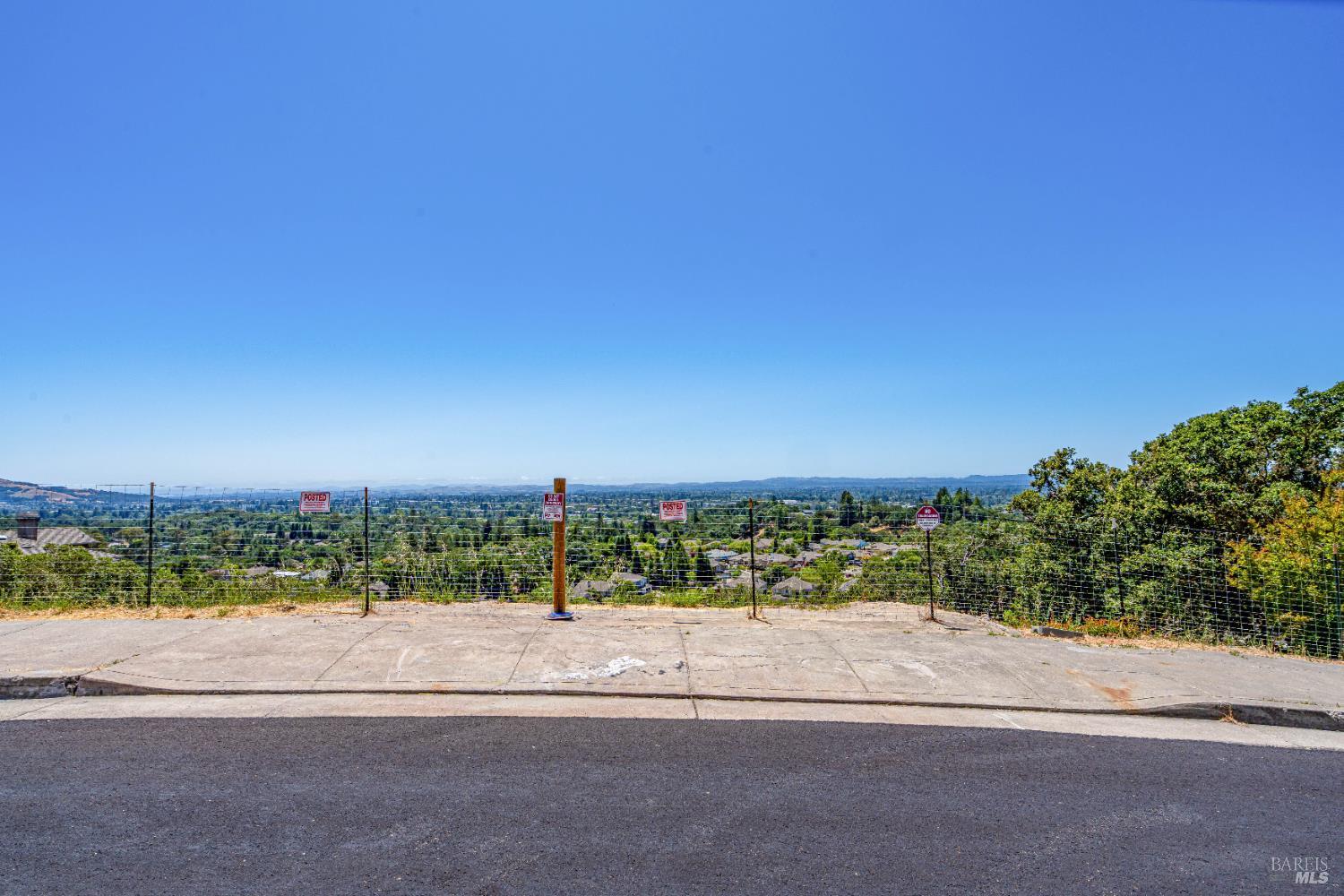 3577 Kelsey Knolls Santa Rosa, CA 95403 - Photo 8 of 20 a view of a city