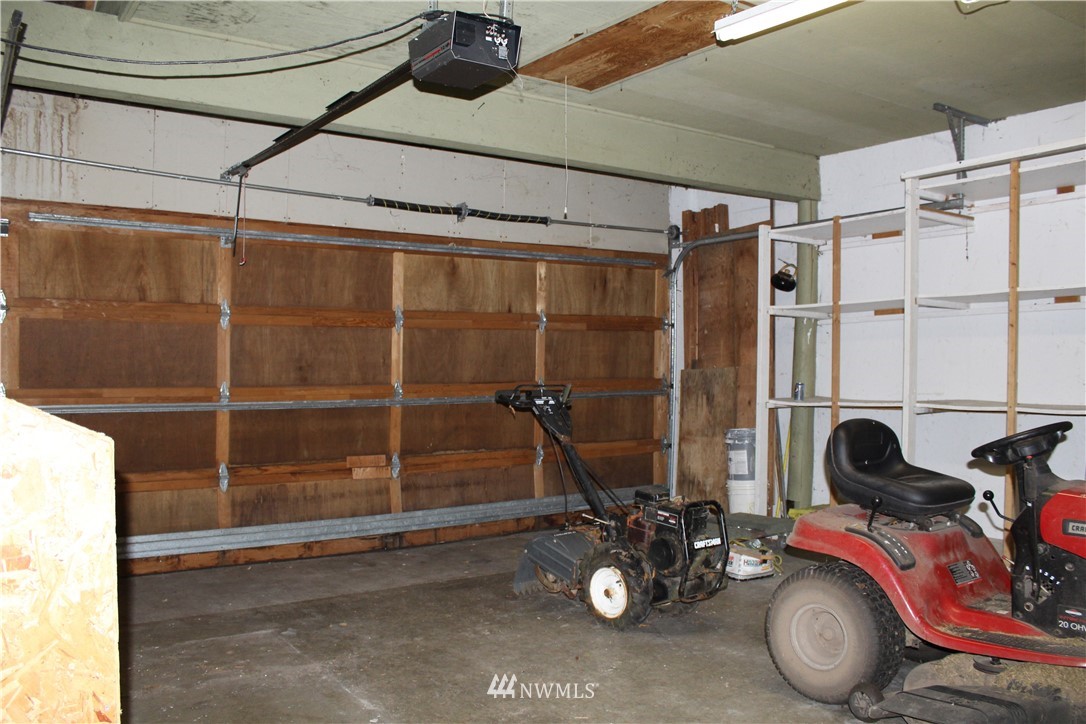835 West Barrett Road Coupeville, WA 98239 - Photo 14 of 17 Gallery Image 14