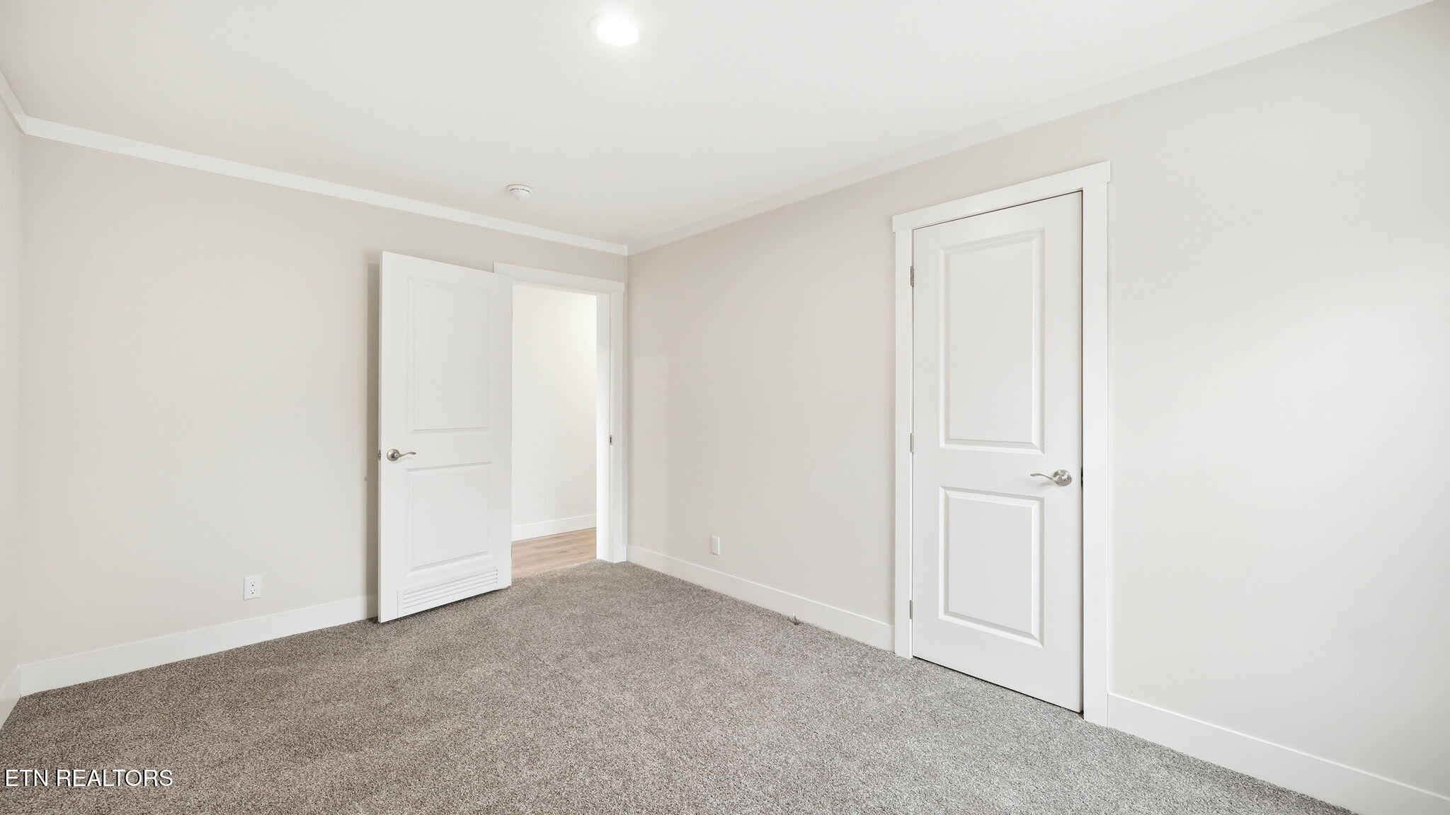 970 Ricker Road Greeneville, TN 37743 - Photo 23 of 43 2nd Bedroom