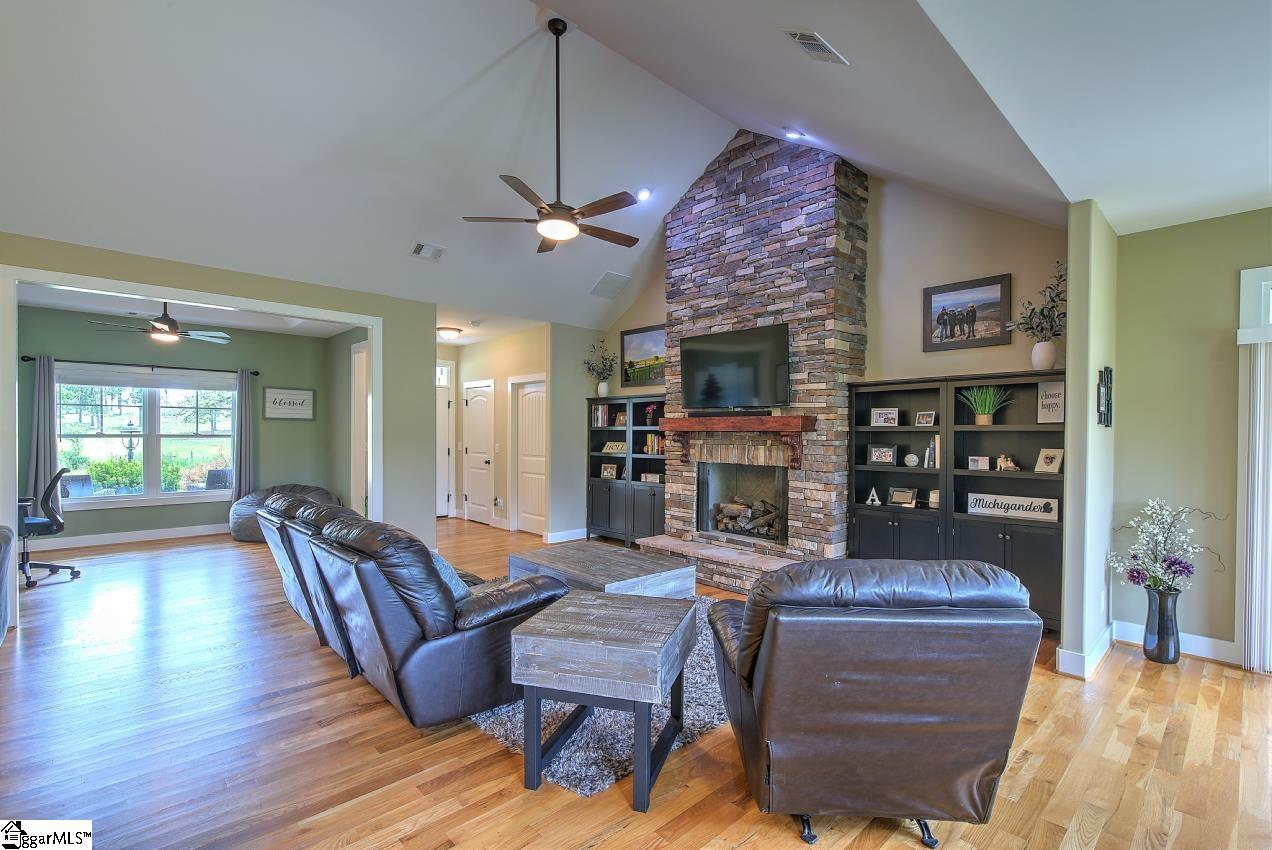 116 North Grant Road Seneca, SC 29678 - Photo 8 of 35 Gallery Image 8