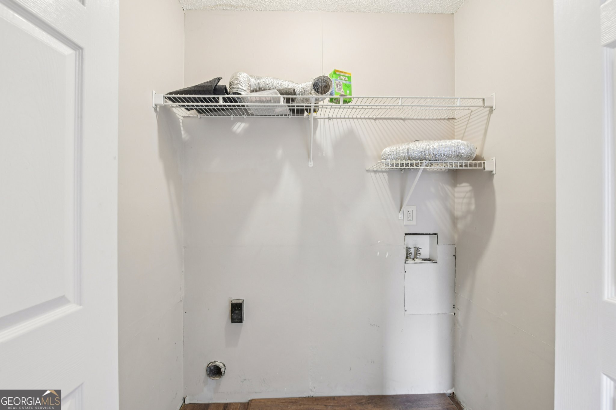 269 Buckingham Court Athens, GA 30607 - Photo 19 of 35 a close view of tap