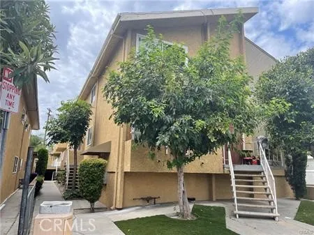 $1,800 | 1720 Peyton Avenue, Unit 8, Burbank, CA 91504