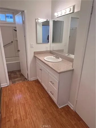 $1,800 | 1720 Peyton Avenue, Unit 8, Burbank, CA 91504