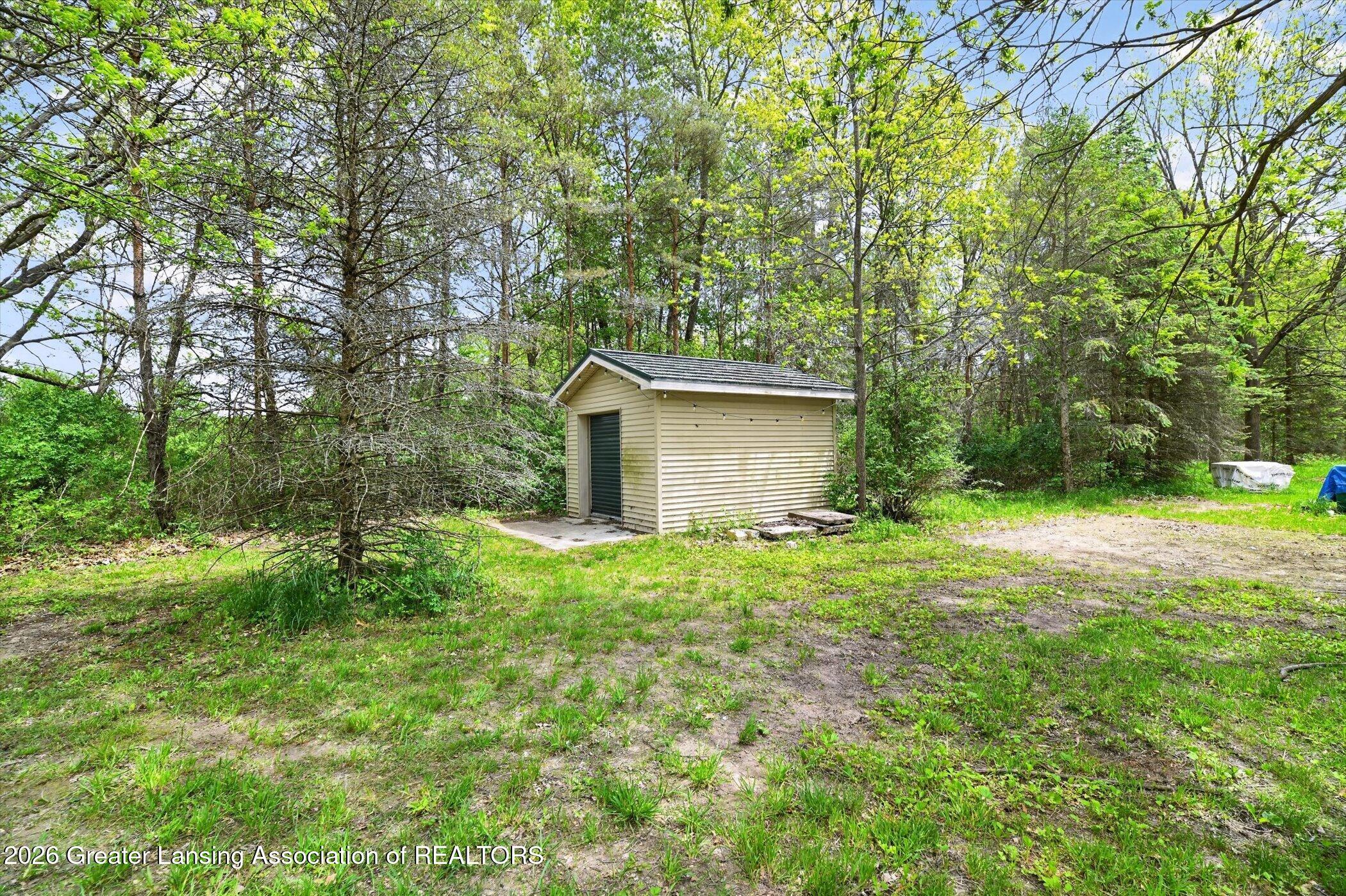 1300 East Round Lake Road Dewitt, MI 48820 - Photo 46 of 59 45-1300-E-Round-Lake-Rd-WindowStill-Phot