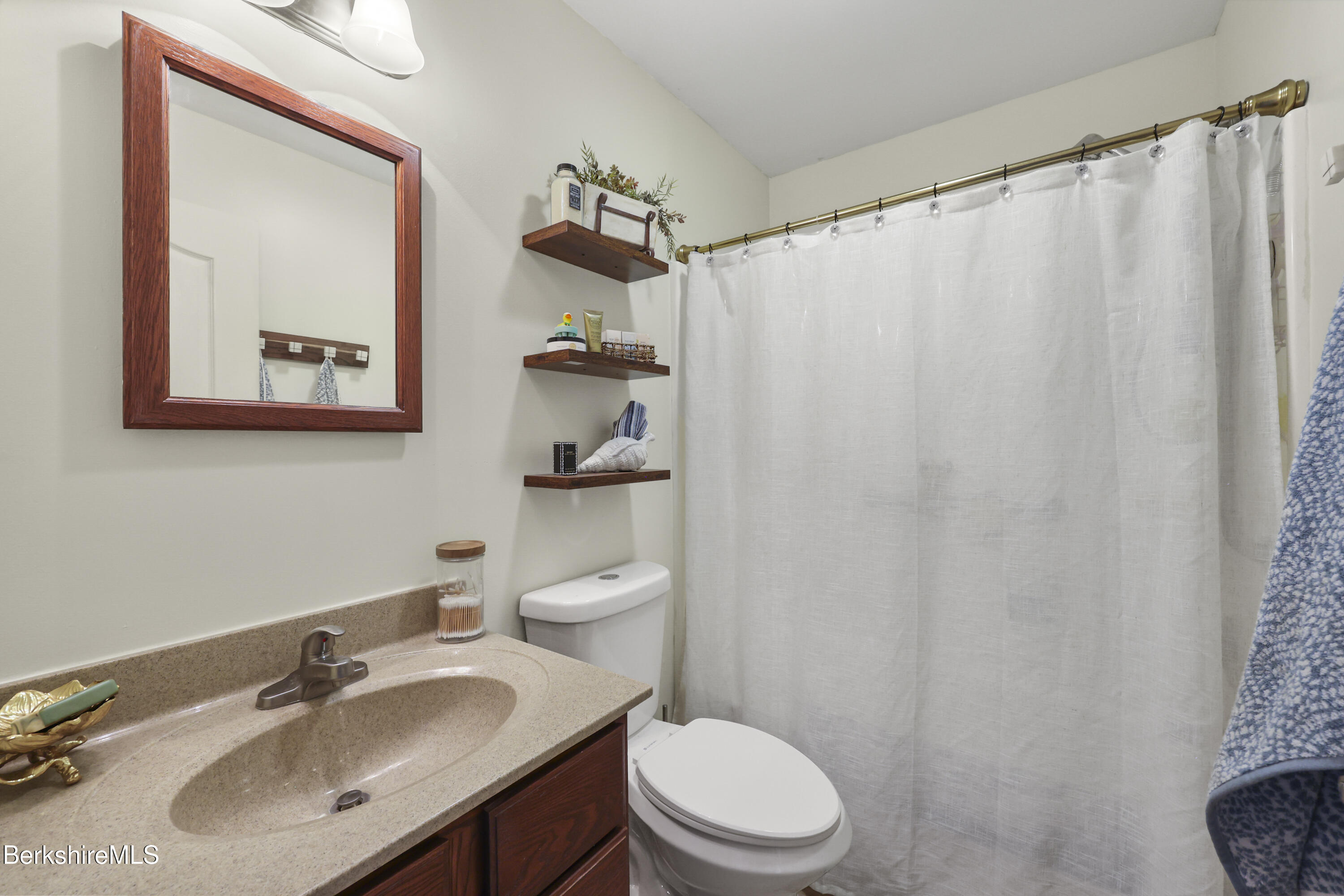159 Cascade Street Pittsfield, MA 01201 - Photo 17 of 26 85 Bathroom Two