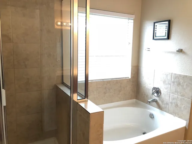 $2,200 | 10404 Branch Crest, San Antonio, TX 78245