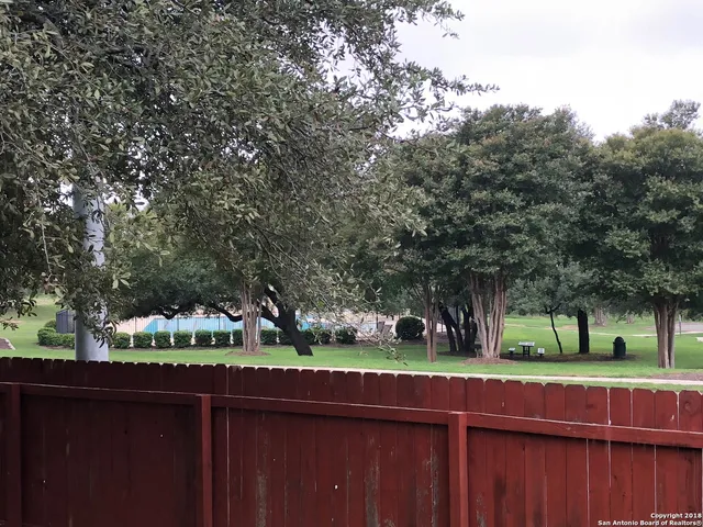 $2,200 | 10404 Branch Crest, San Antonio, TX 78245