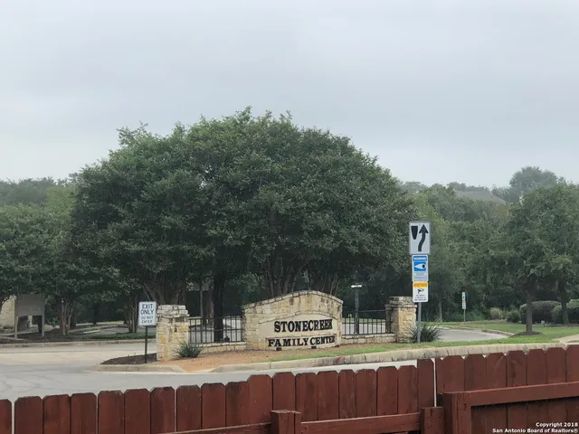 $2,200 | 10404 Branch Crest, San Antonio, TX 78245