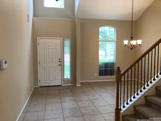 $2,200 | 10404 Branch Crest, San Antonio, TX 78245