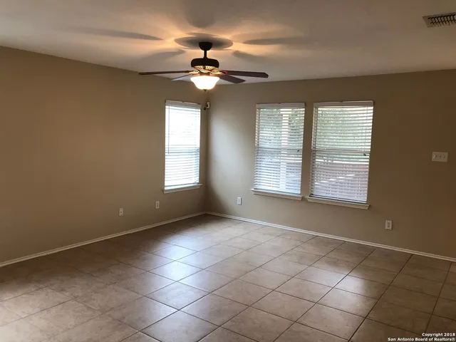 $2,200 | 10404 Branch Crest, San Antonio, TX 78245