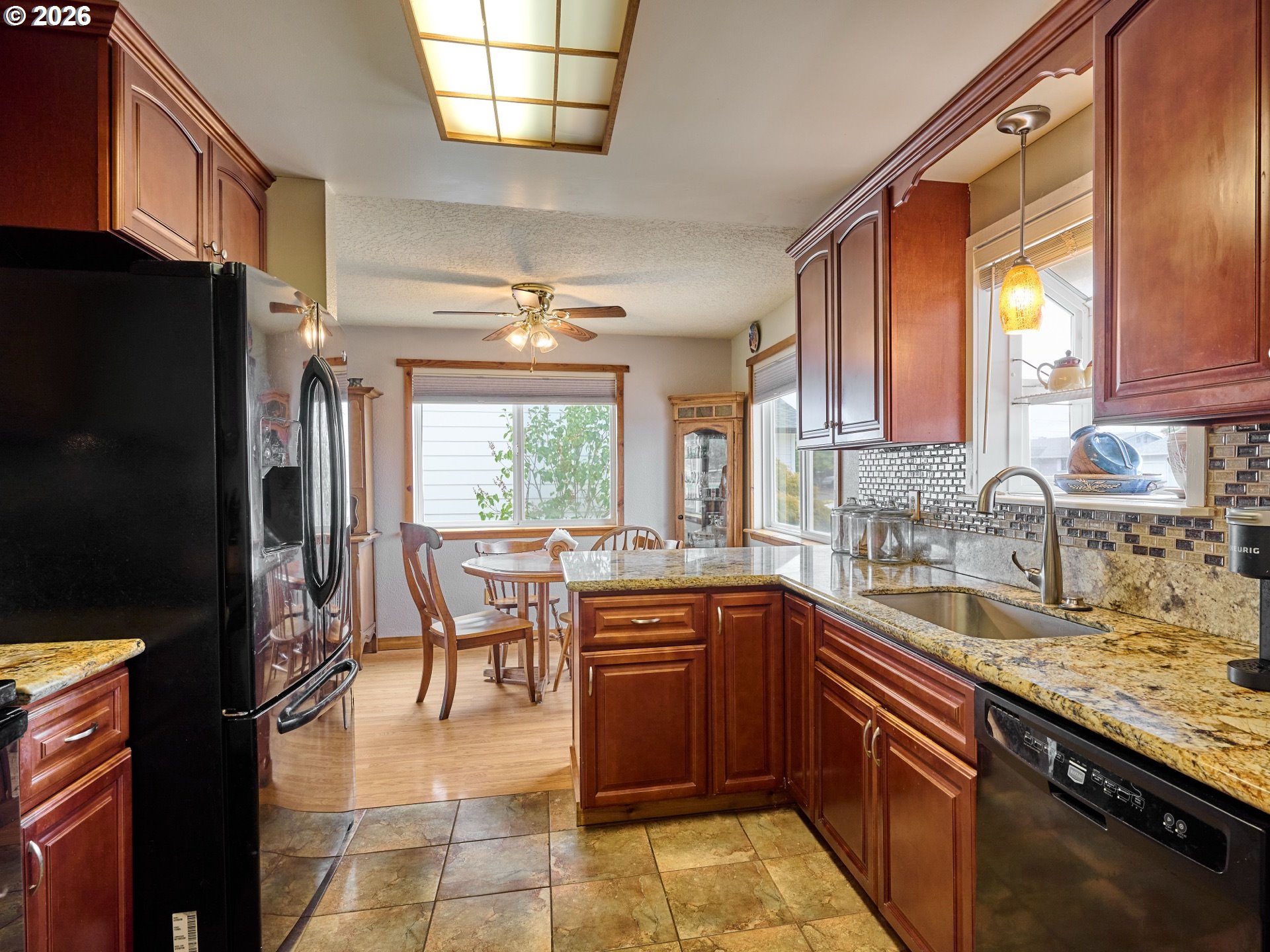 1090 Randolph Road Woodburn, OR 97071 - Photo 14 of 43 Gallery Image 14